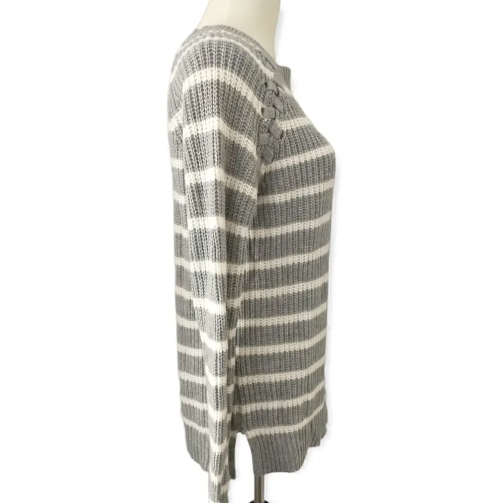 SO Fisherman Sweater M Striped Chunky Lace Up Shoulder Cozy Gray‎ White Relaxed