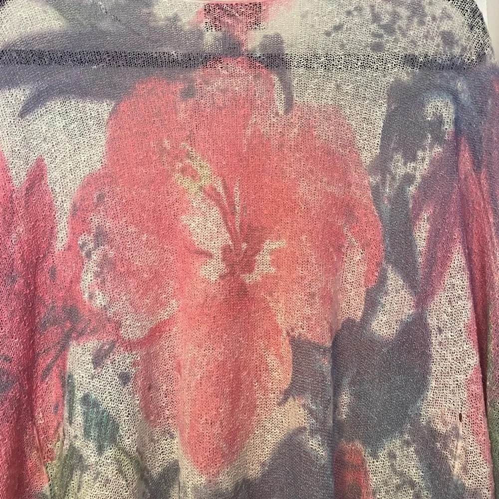 Anthropologie OLIVER Floral Knit Poncho Pullover. Like New!