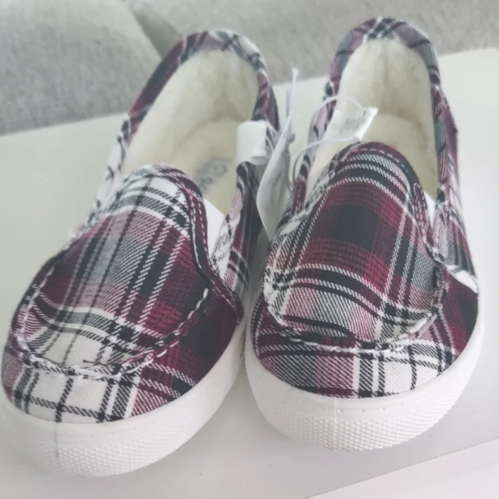 Gigil Girls Plaid Slip On Sneakers Faux Fur Lined I Have‎ 3 SIZE (1) And One 13