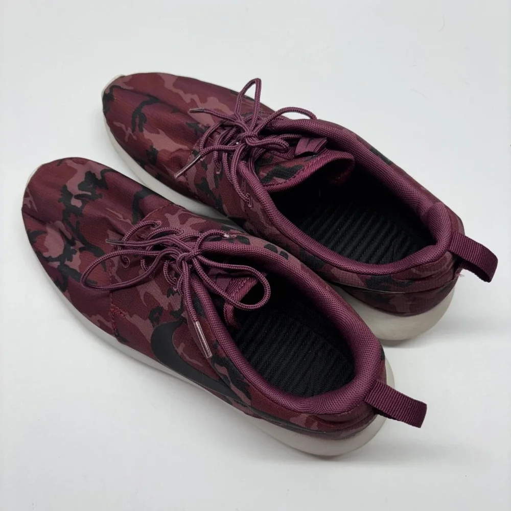 Men's 2014‎ Nike Roshe Run Print 'Red Camo' Lightweight Running Shoes Size 9