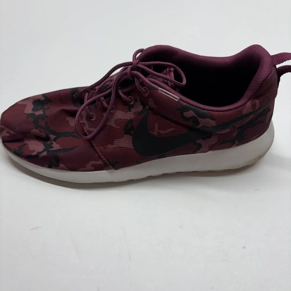 Men's 2014‎ Nike Roshe Run Print 'Red Camo' Lightweight Running Shoes Size 9