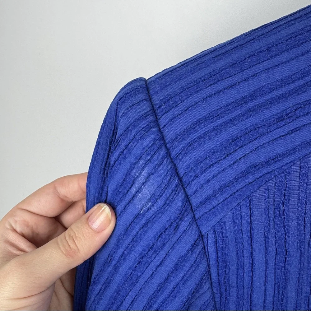 ROARINGWILD mark textured wear