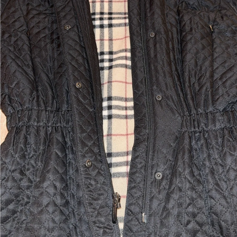 Burberry next zip