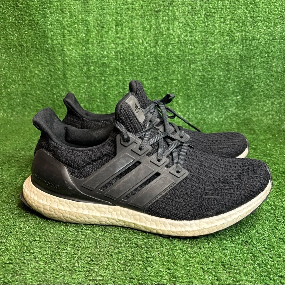 Adidas UltraBoost 4.0 Women's Size 10 Running‎ Shoes Core Black