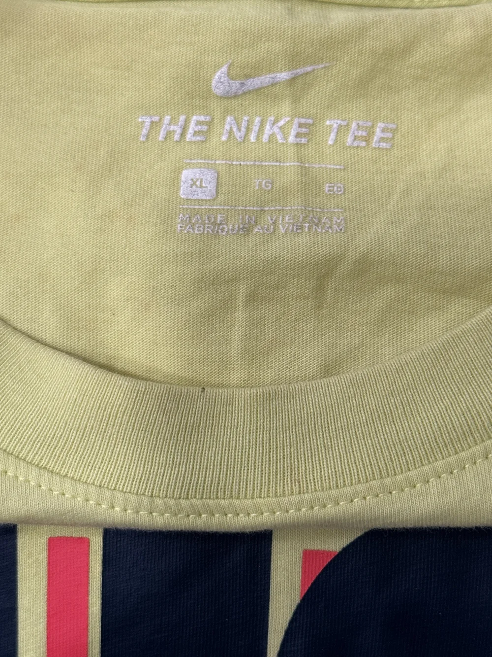 Nike crew colors