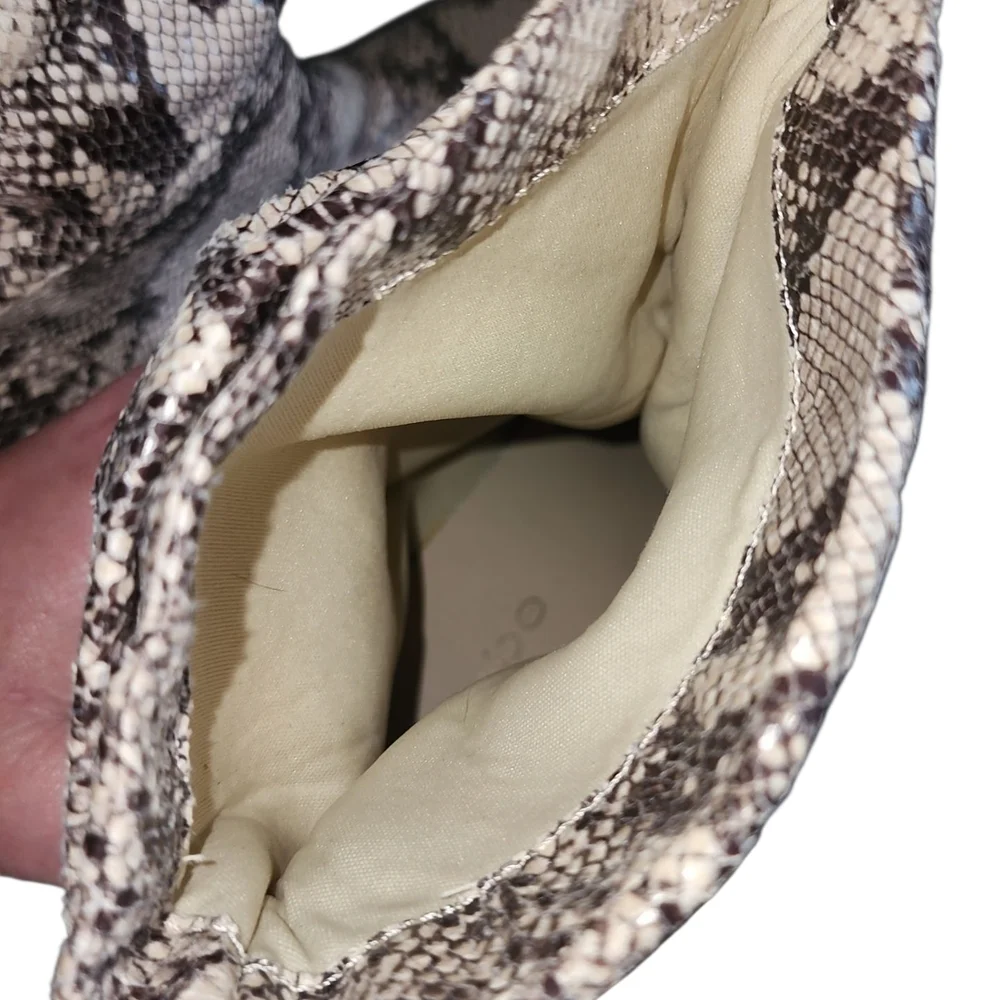 bebe pre snakeskin