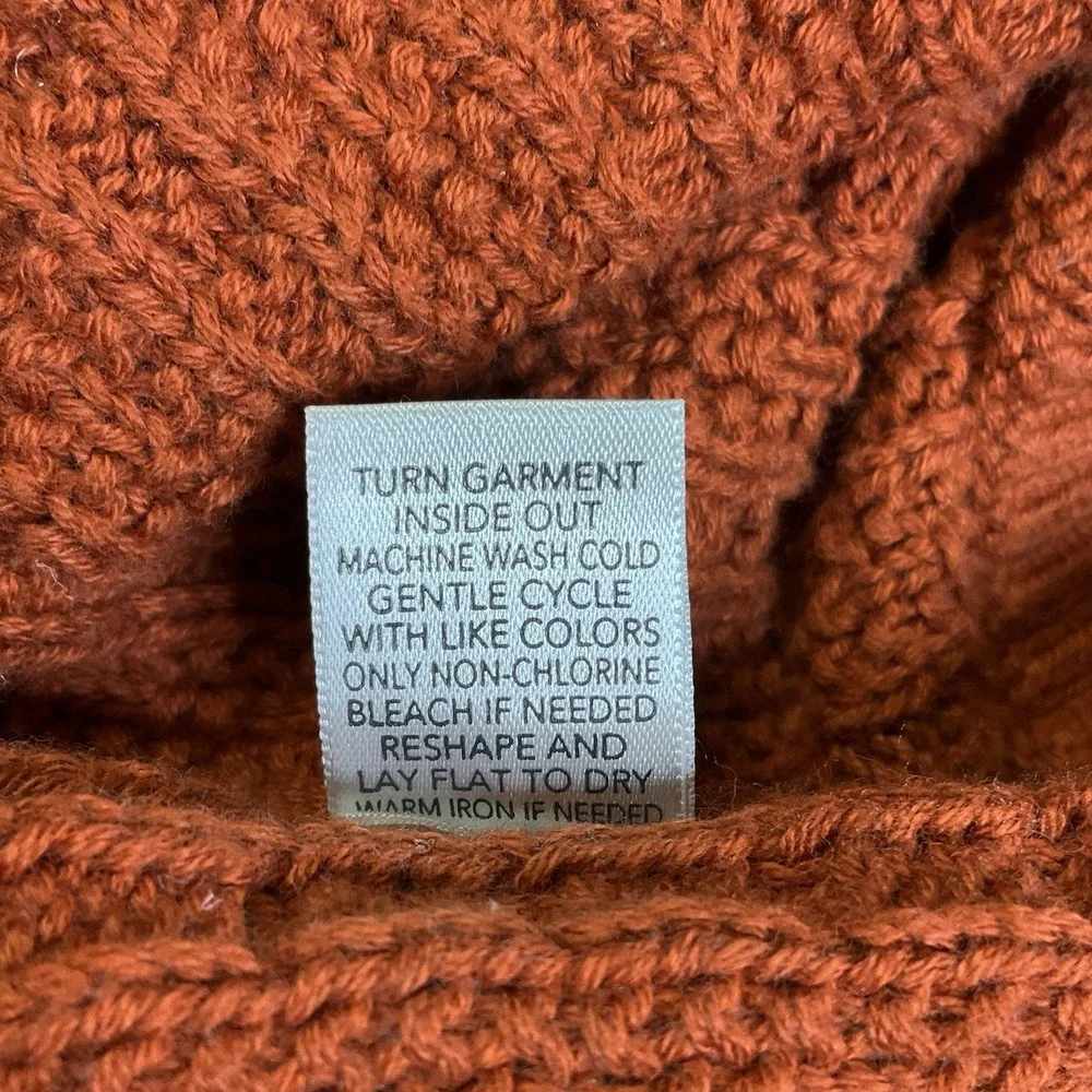 Christopher & Banks wrap yourself