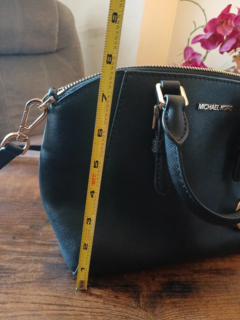 Michael Kors sophisticated michael
