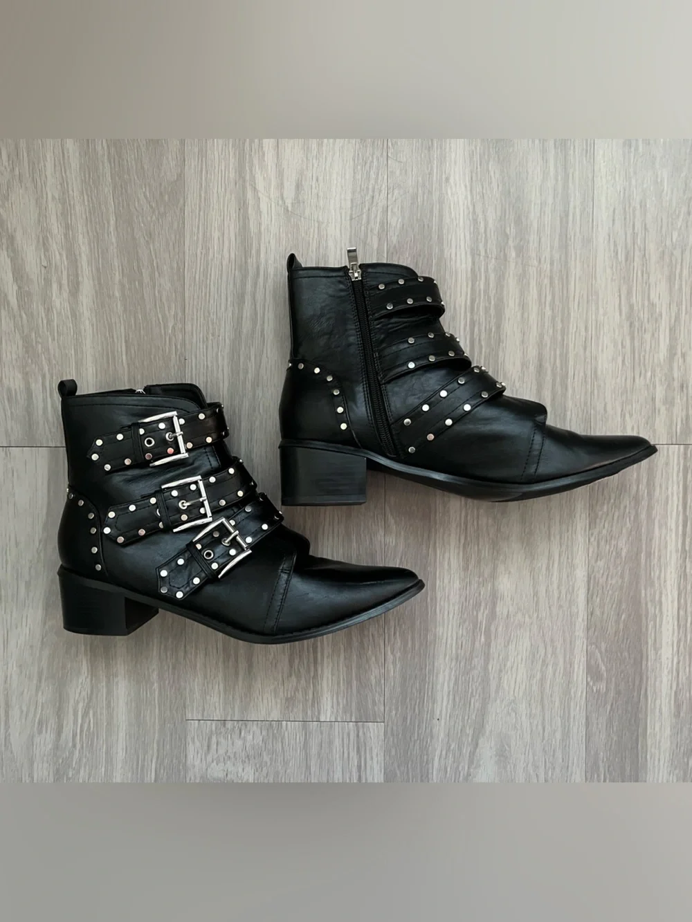 City Chic Zeta Studded Buckle Moto Western Ankle Boots Black Pointed Toe EU 42