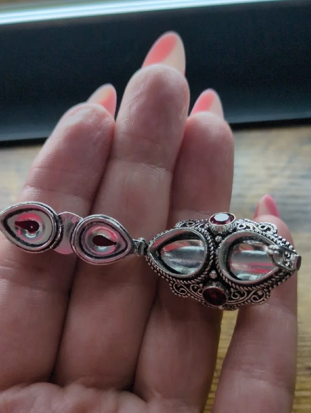 N/A elegant silver