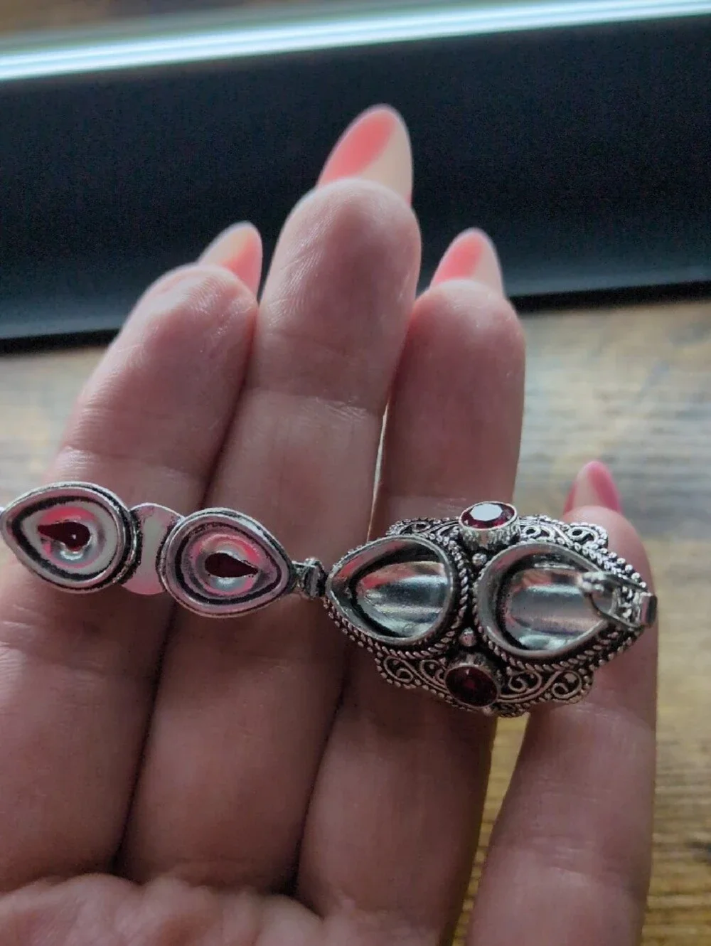 N/A elegant silver