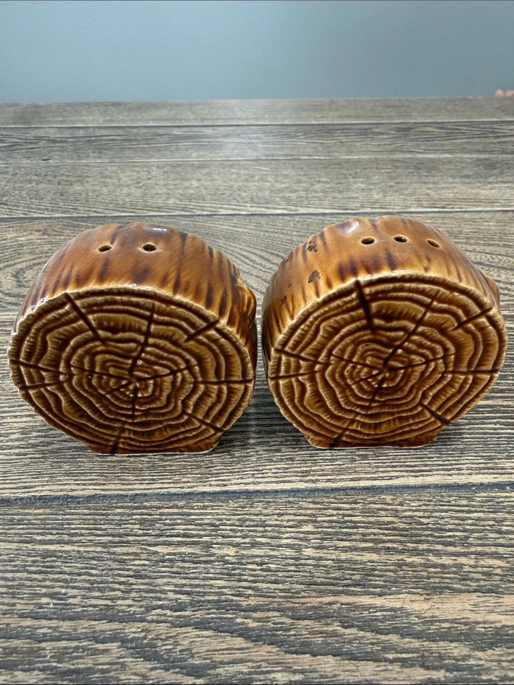 N/A pair brown