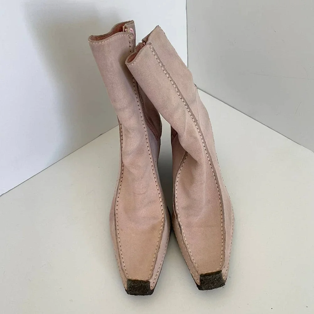 Wild Pair Pink Suede Wedge Heel Coconut Boots • Size 8 • Y2K 🔴