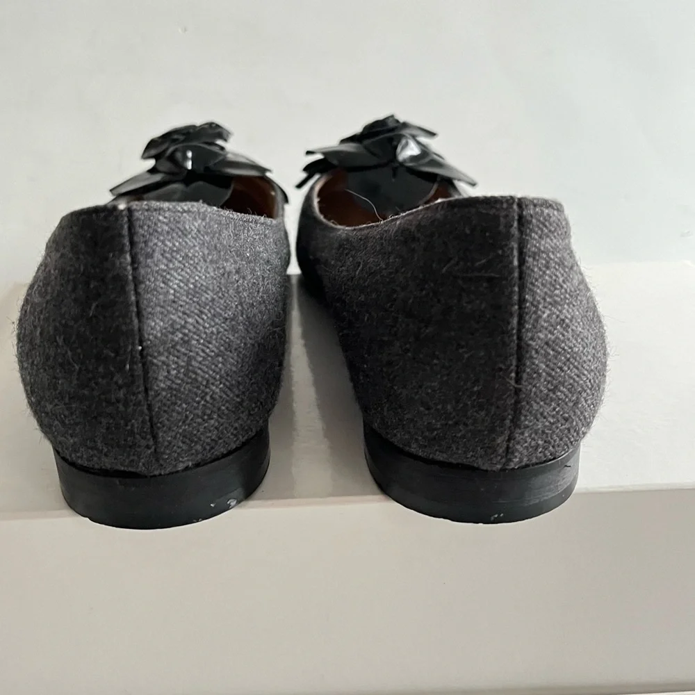 Manolo Blahnik great patent flannel