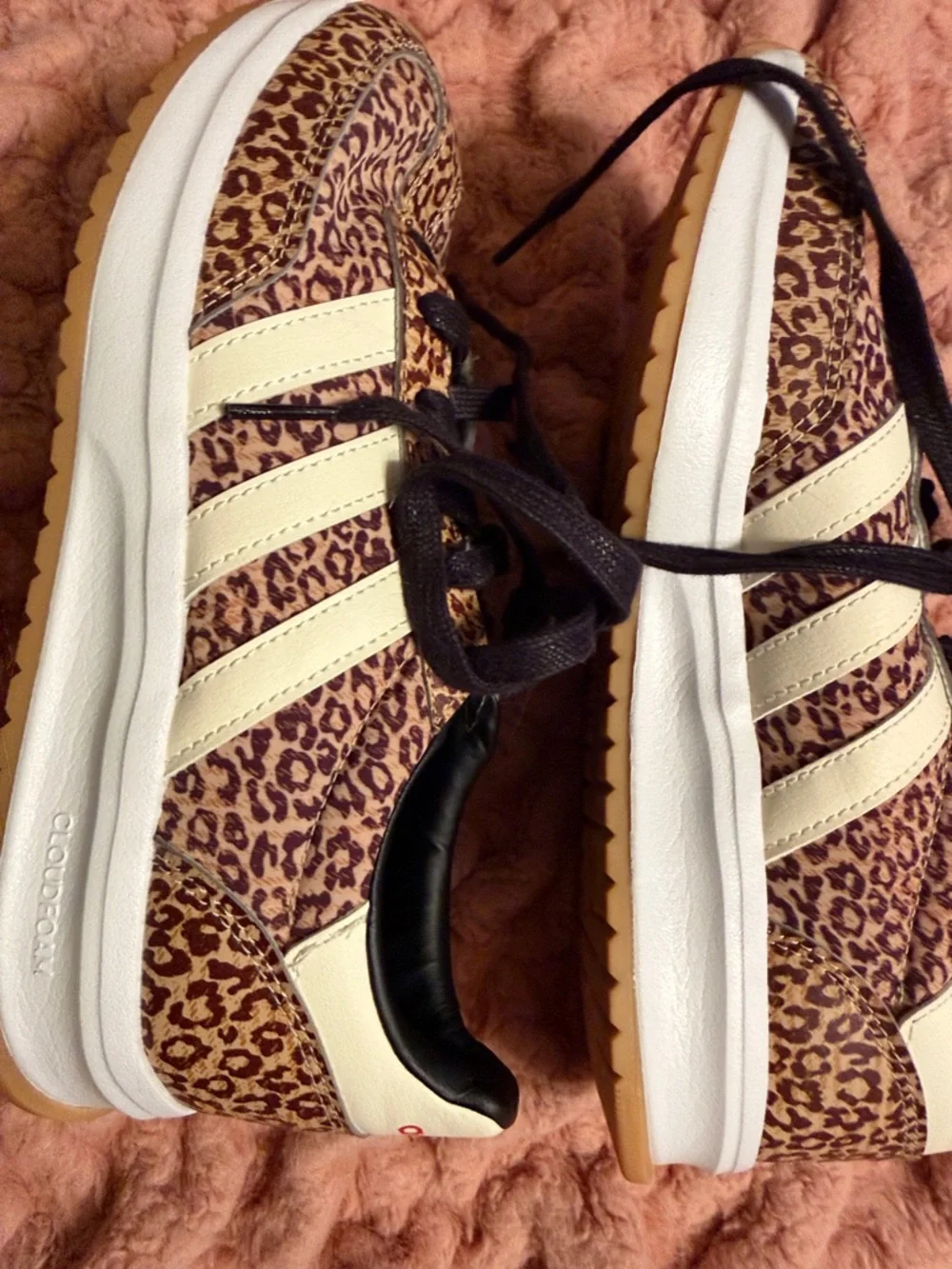 adidas casual sneakers