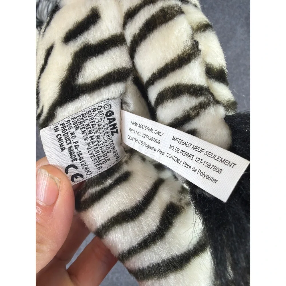 Ganz Webkinz Signature Zebra Unisex Medium‎ White Black WKSE3001 Endangered Cape