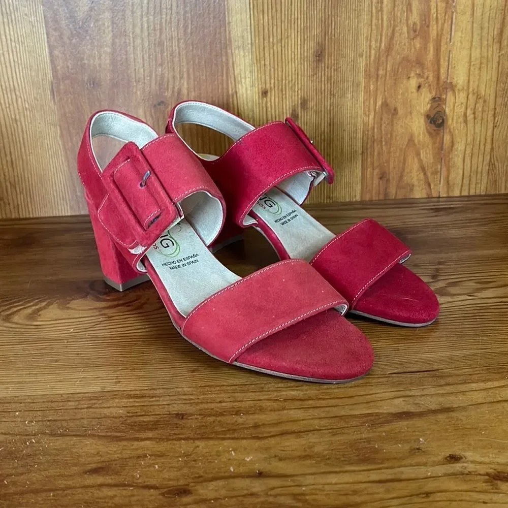 DORKING BY FLUCHOS Red Strap‎ Heeled Sandals size 6.5 big buckles