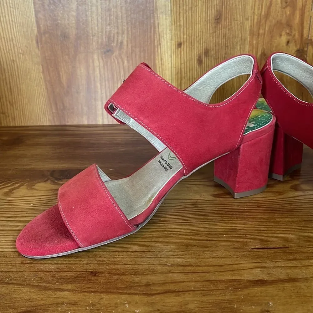 DORKING BY FLUCHOS Red Strap‎ Heeled Sandals size 6.5 big buckles