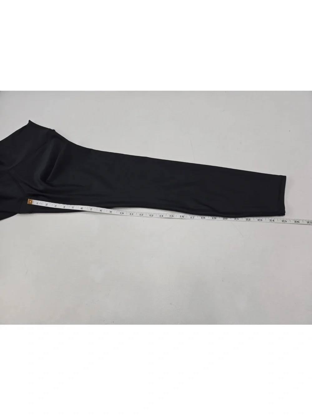 Alo Yoga Black 7/8 Airlift High-Waist Legging Size L Womens. Great condition. Me