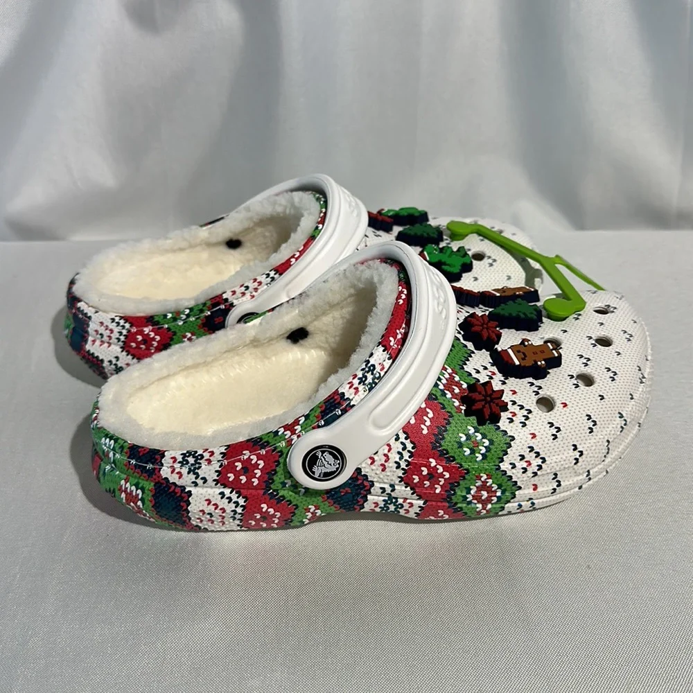CROCS holiday lined