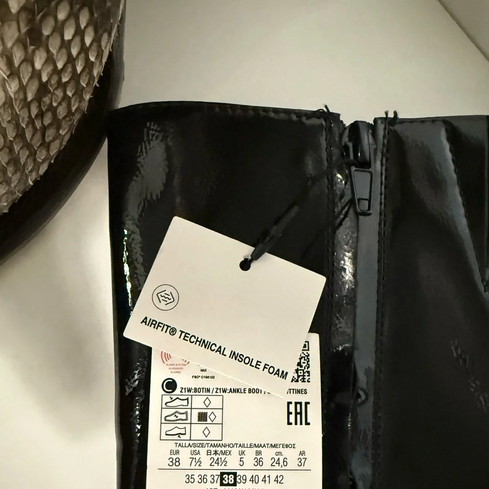 Zara chic modern