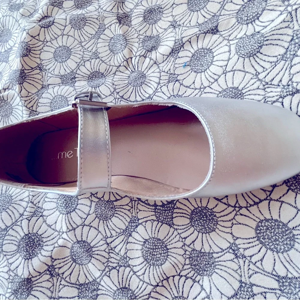 Anthropologie minimalist capsule