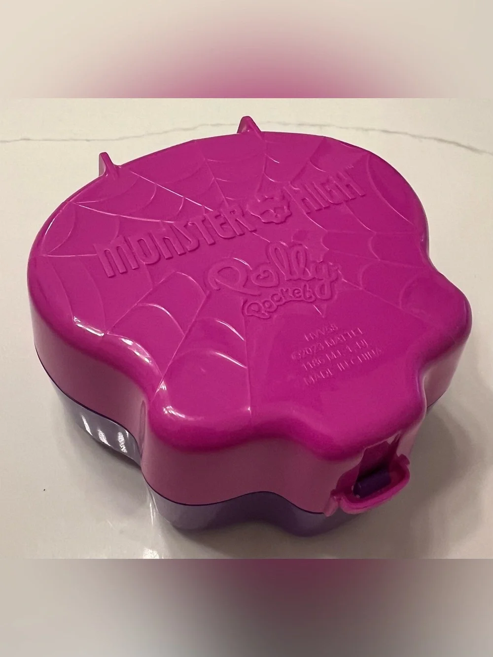 Polly Pocket Monster High Compact with 3 Micro Dolls & 8 Accessories