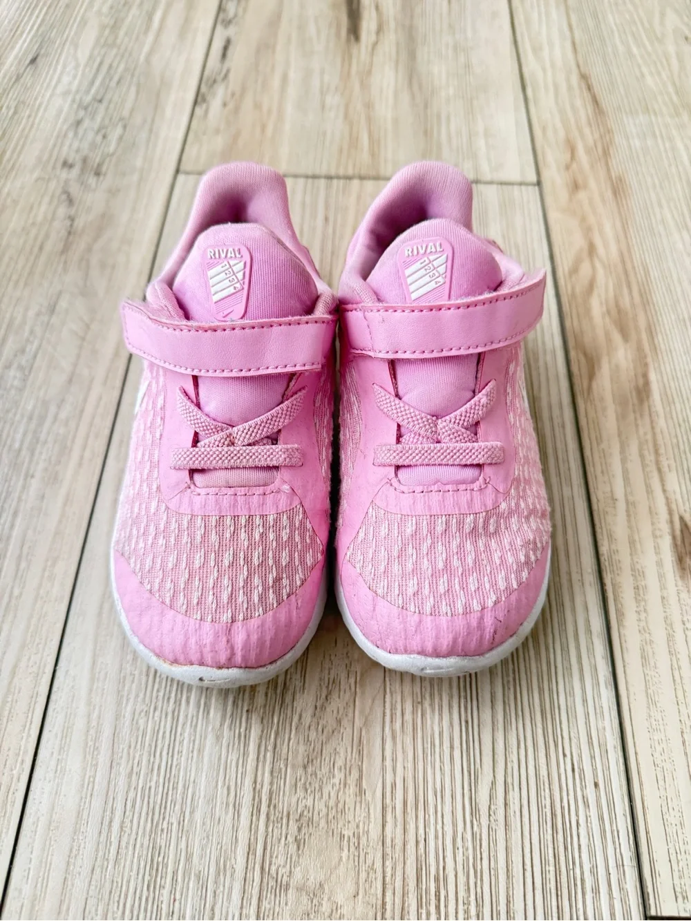 Nike toddler sneakers