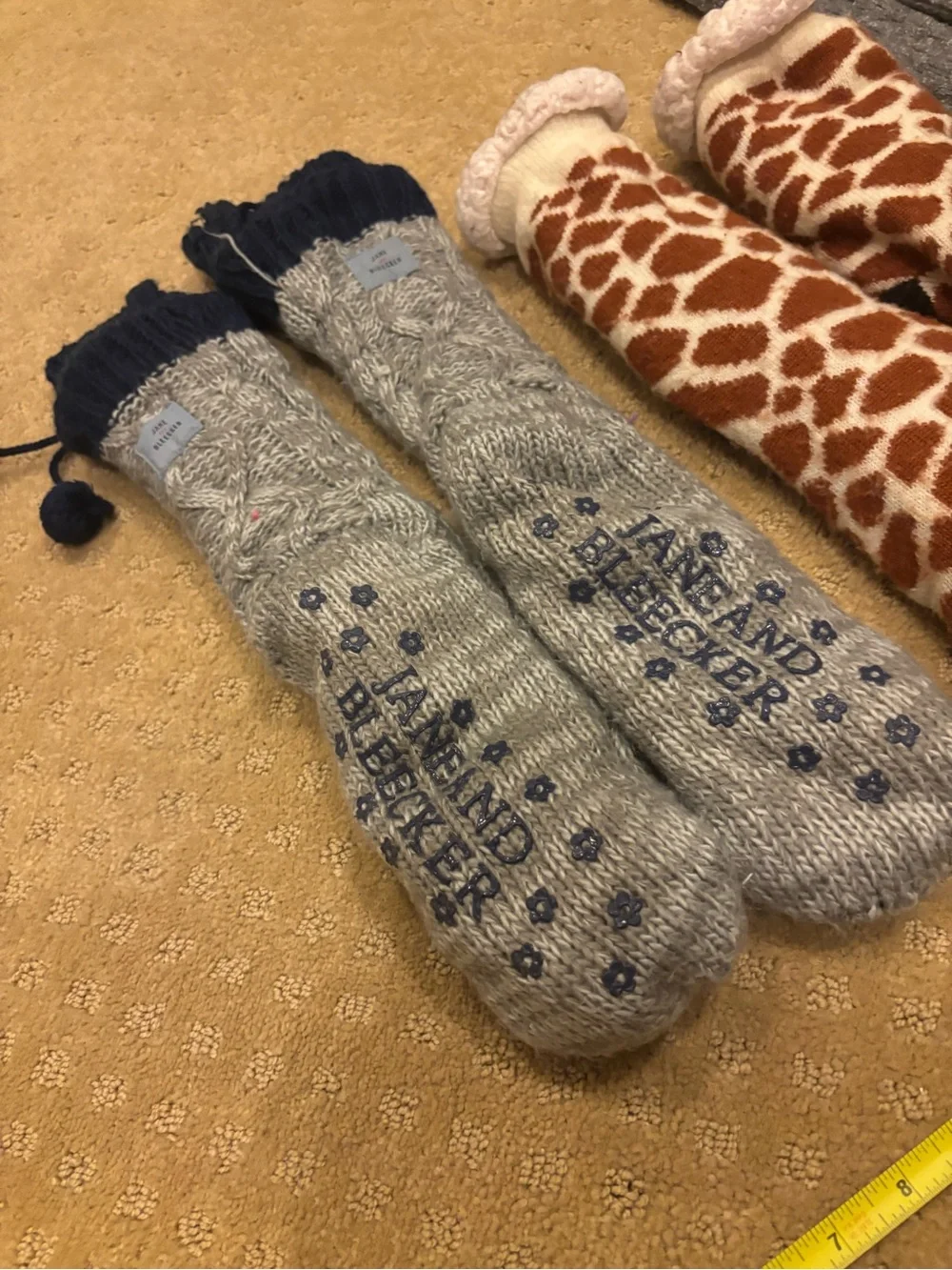 LOT used winter socks. Multi brand