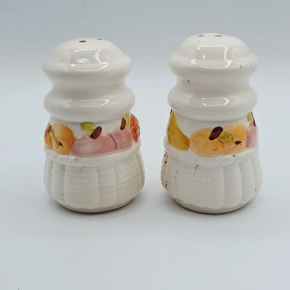 Source Unknown item small