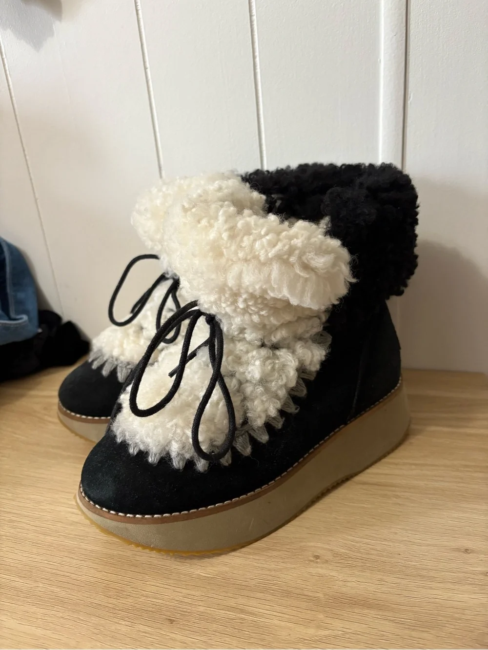 Mou Black and White Shearling Lace-Up Platform Boot