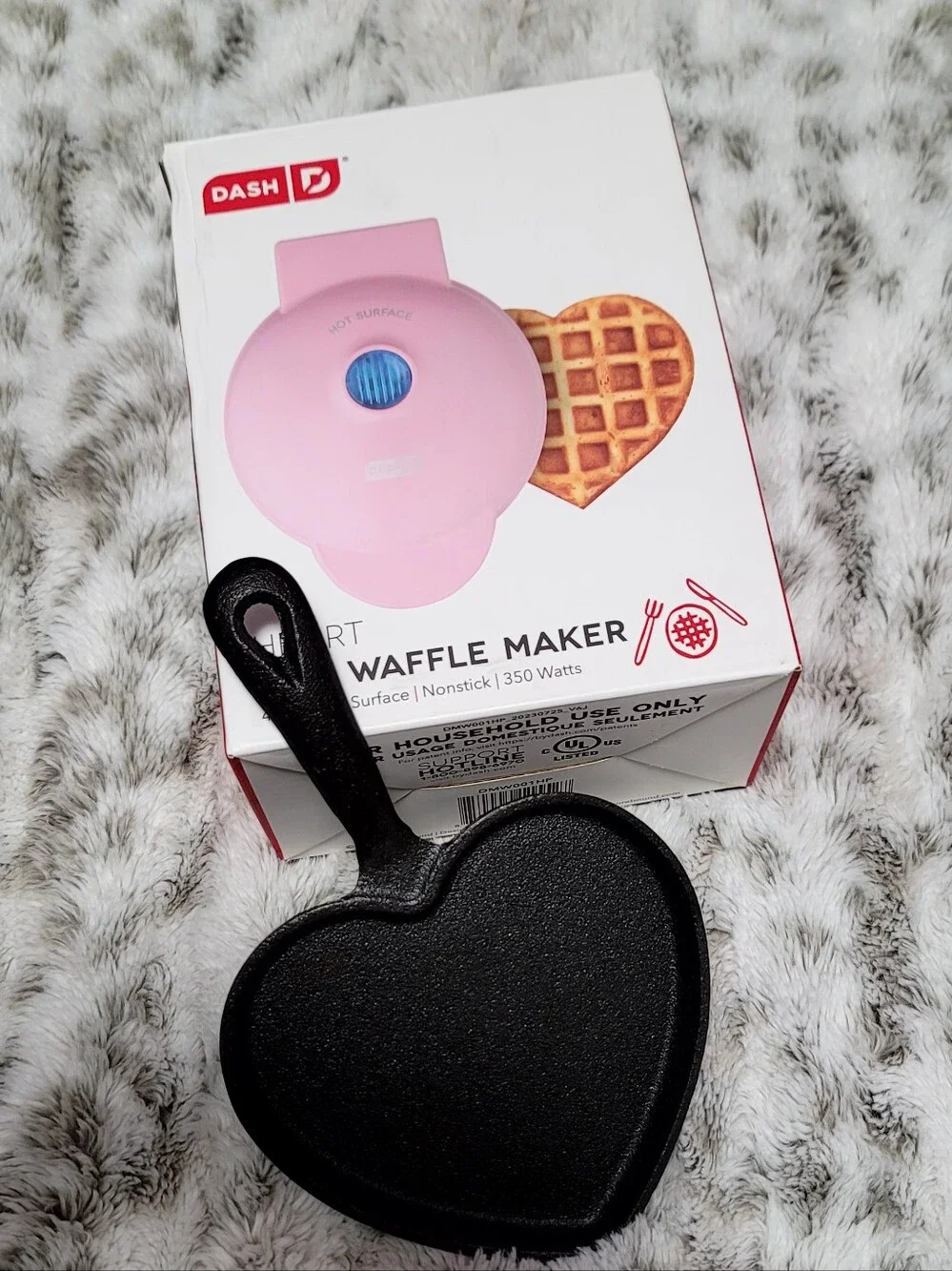 NEW Mini Heart Shaped Waffle Maker & Mini Heart-Shaped Cast Iron Skillet BUNDLE