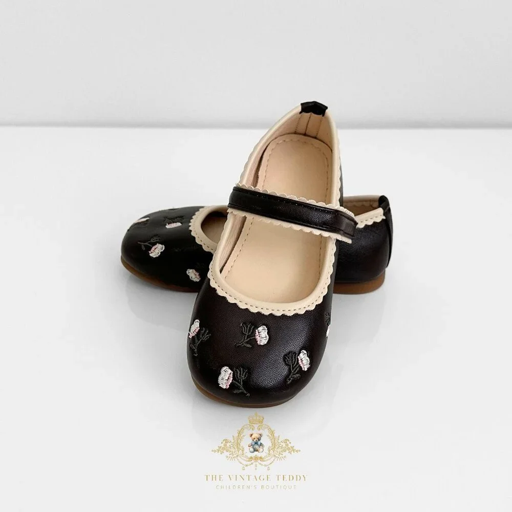 NWT Pretty Girls Mary Jane Flats Embroidered Cute Children's Shoes Brown 11.5