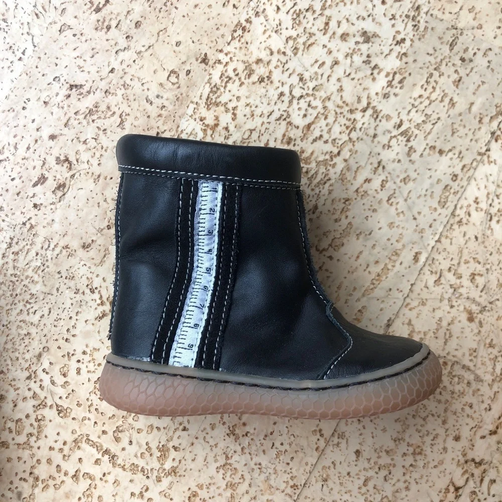 LIVIE & LUCA Black Leather Ruler Measuring Tape Boots Size 4
