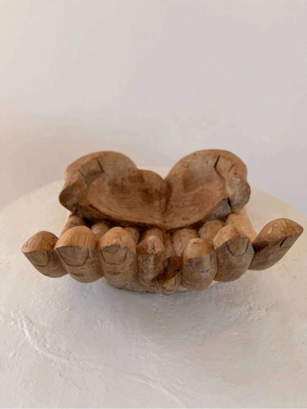 N/A carved suar
