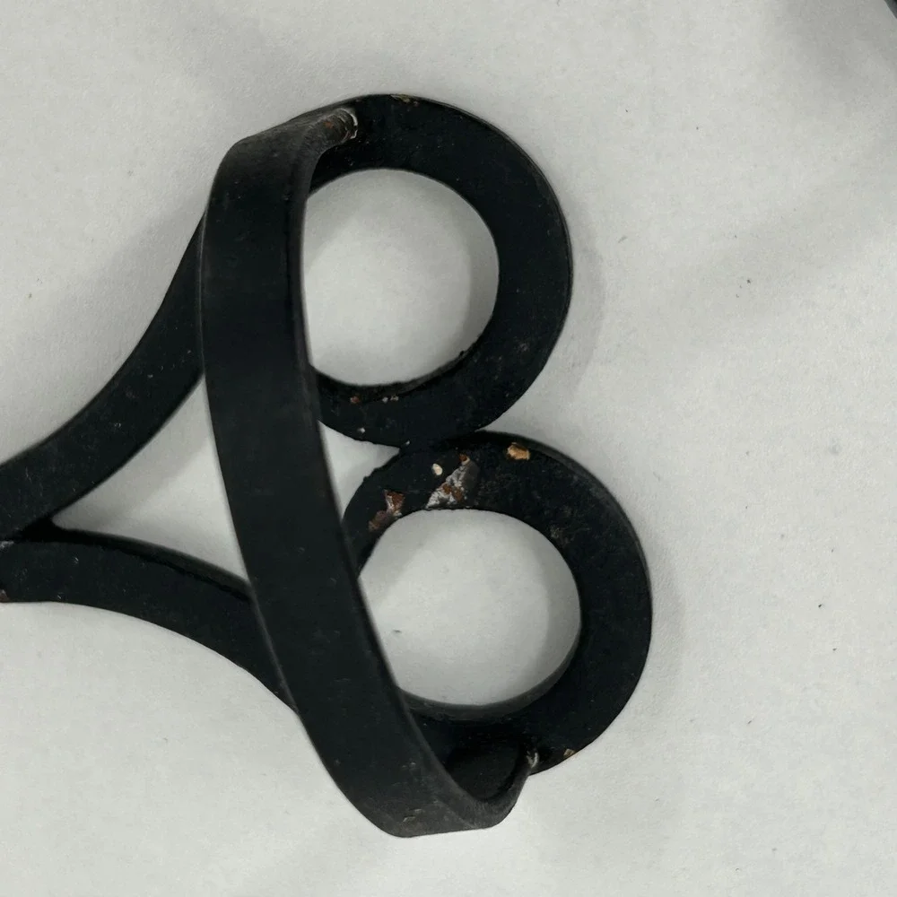 Wrought Iron Black Metal Heart Napkin Rings Set of 7 Farmhouse Decor Rustic Farm