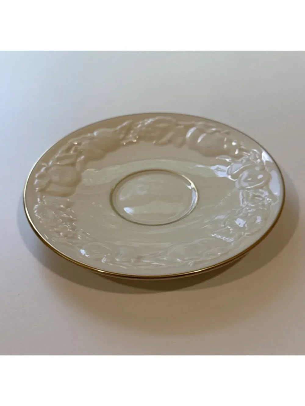 Lenox beautiful cup rim