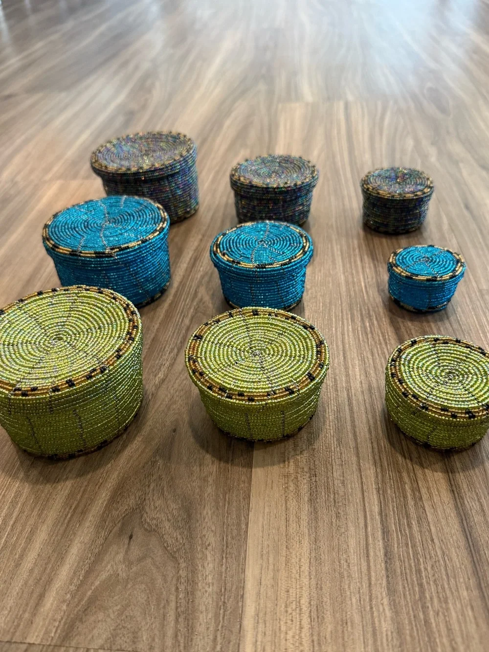 N/A set handwoven