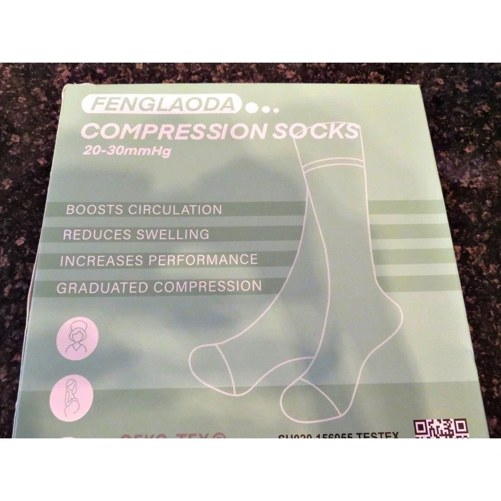 4 Pair Compression Socks 20-30mmHg S/M Fits Small to Medium Shoe Size 5.5 to 8.5