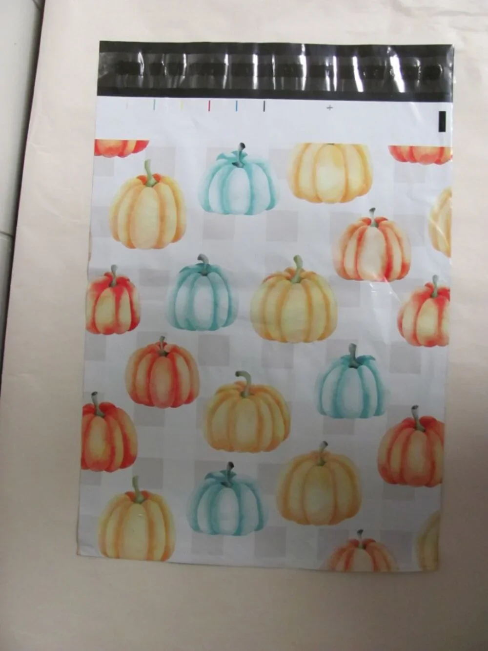 PUMPKIN POLY MAILERS 10 X 13 NEW pumpkin poly