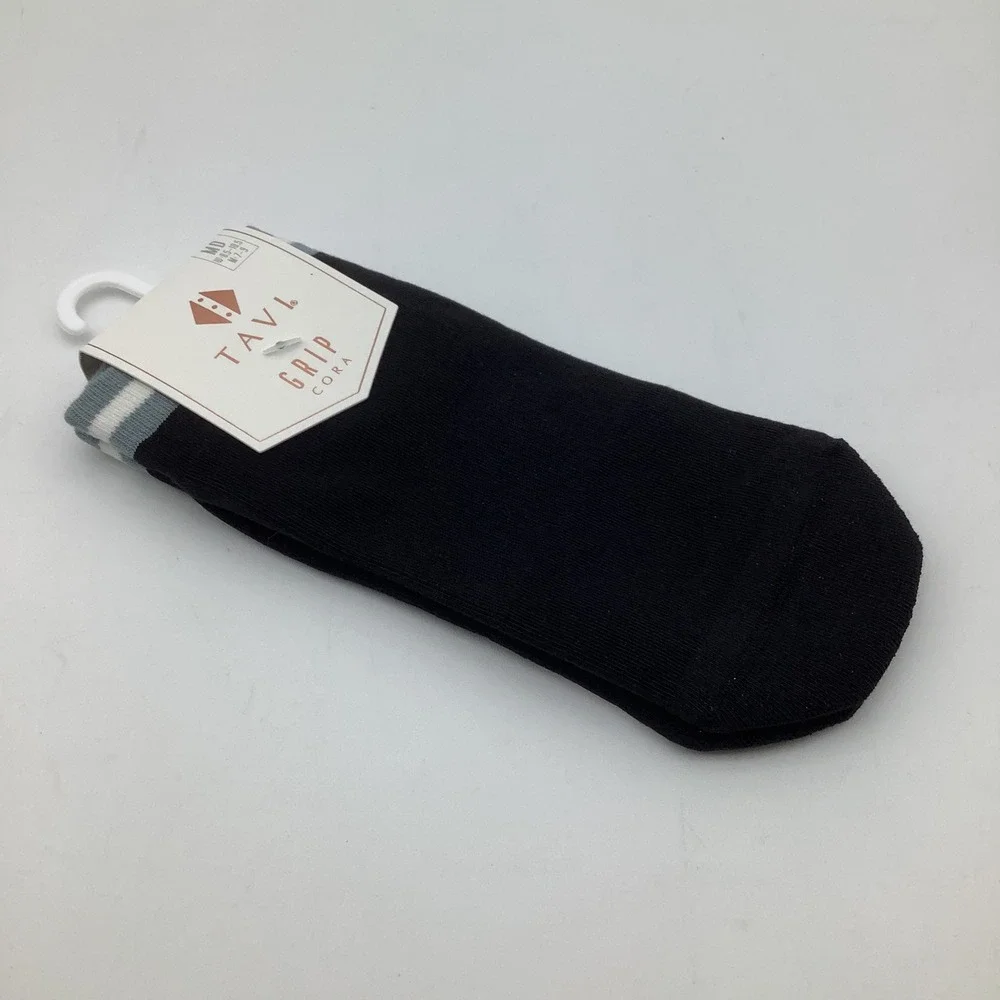 Tavi Grip Cora Socks Ebony Mirage Stripe Black Pilates Yoga Size Medium NWT‎