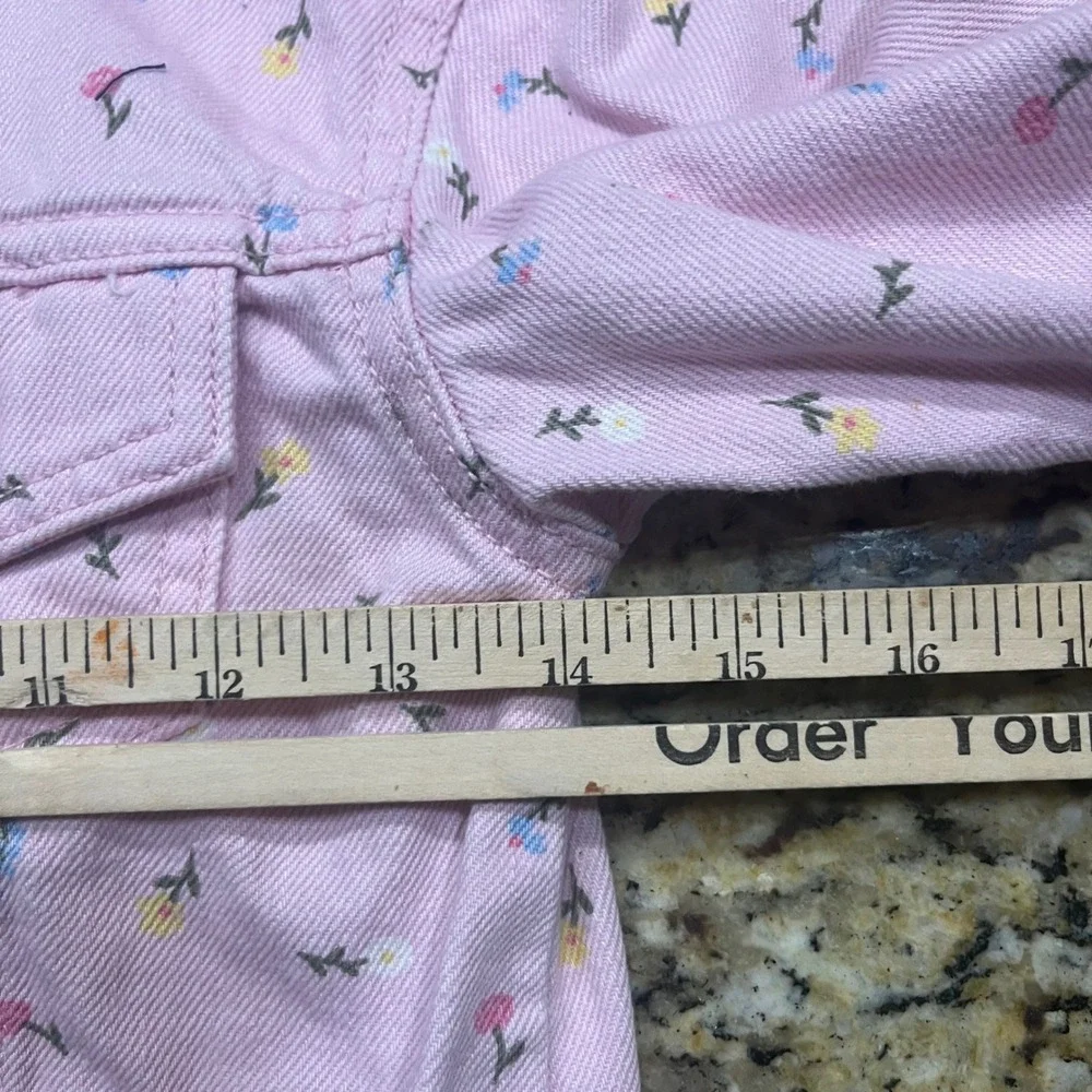 Old Navy Girls Pink Floral Denim Trucker Jacket Size S 6-7 Jean Coat Button Up