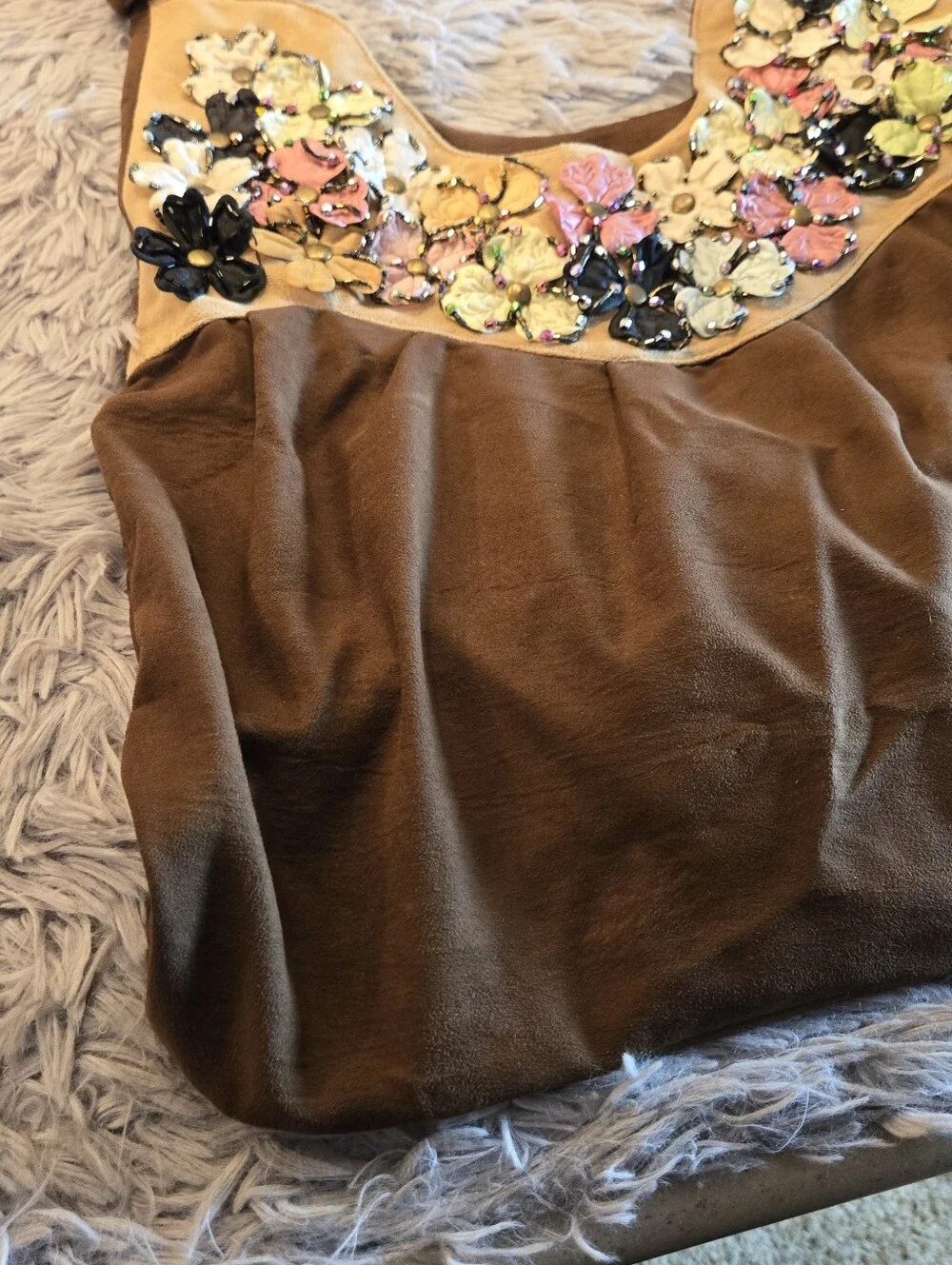 N/A brown shoulder