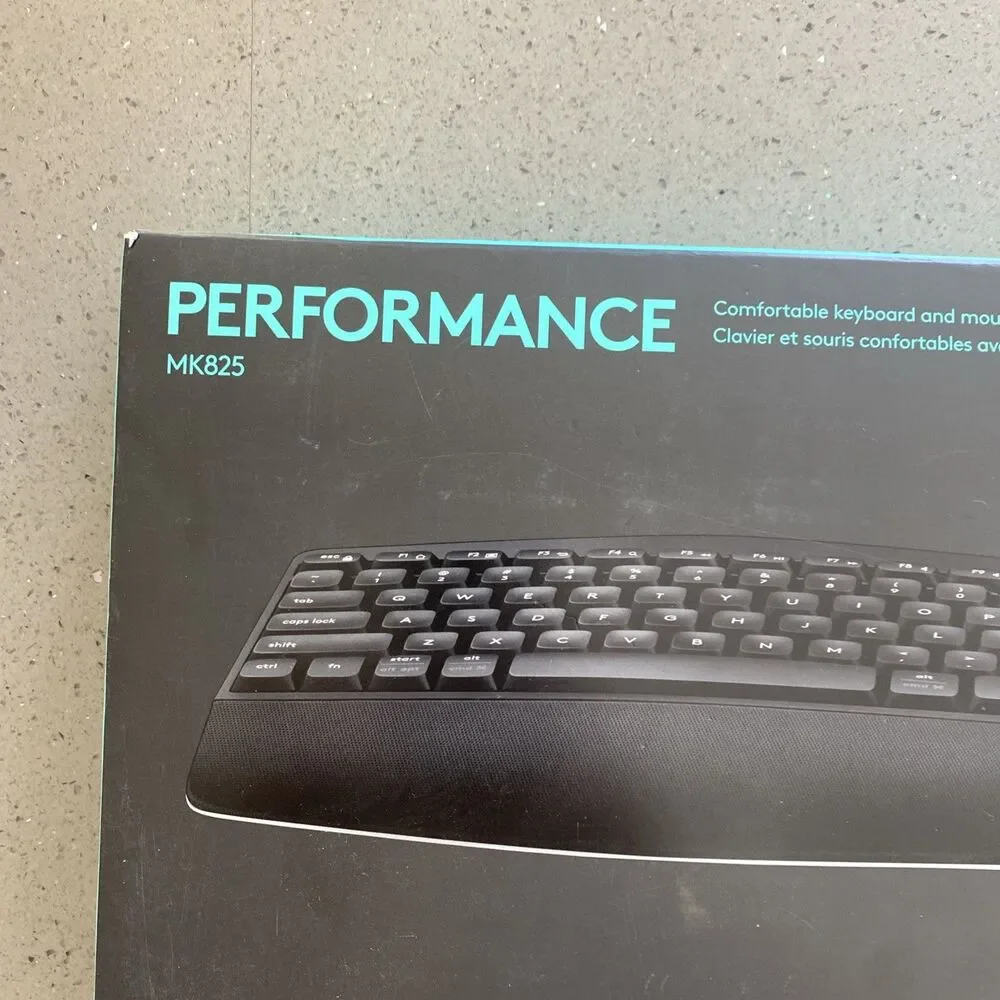 Logitech comes box