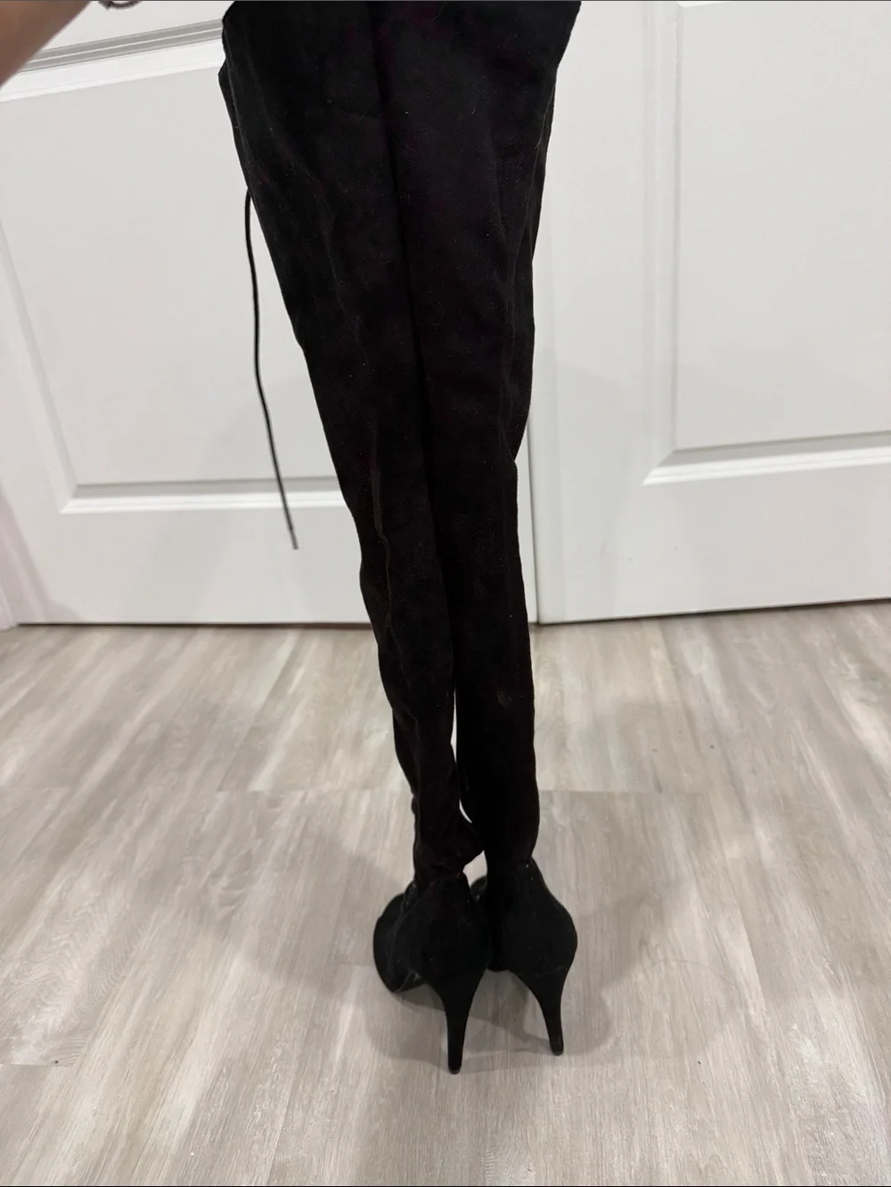 AKIRA suede elegant