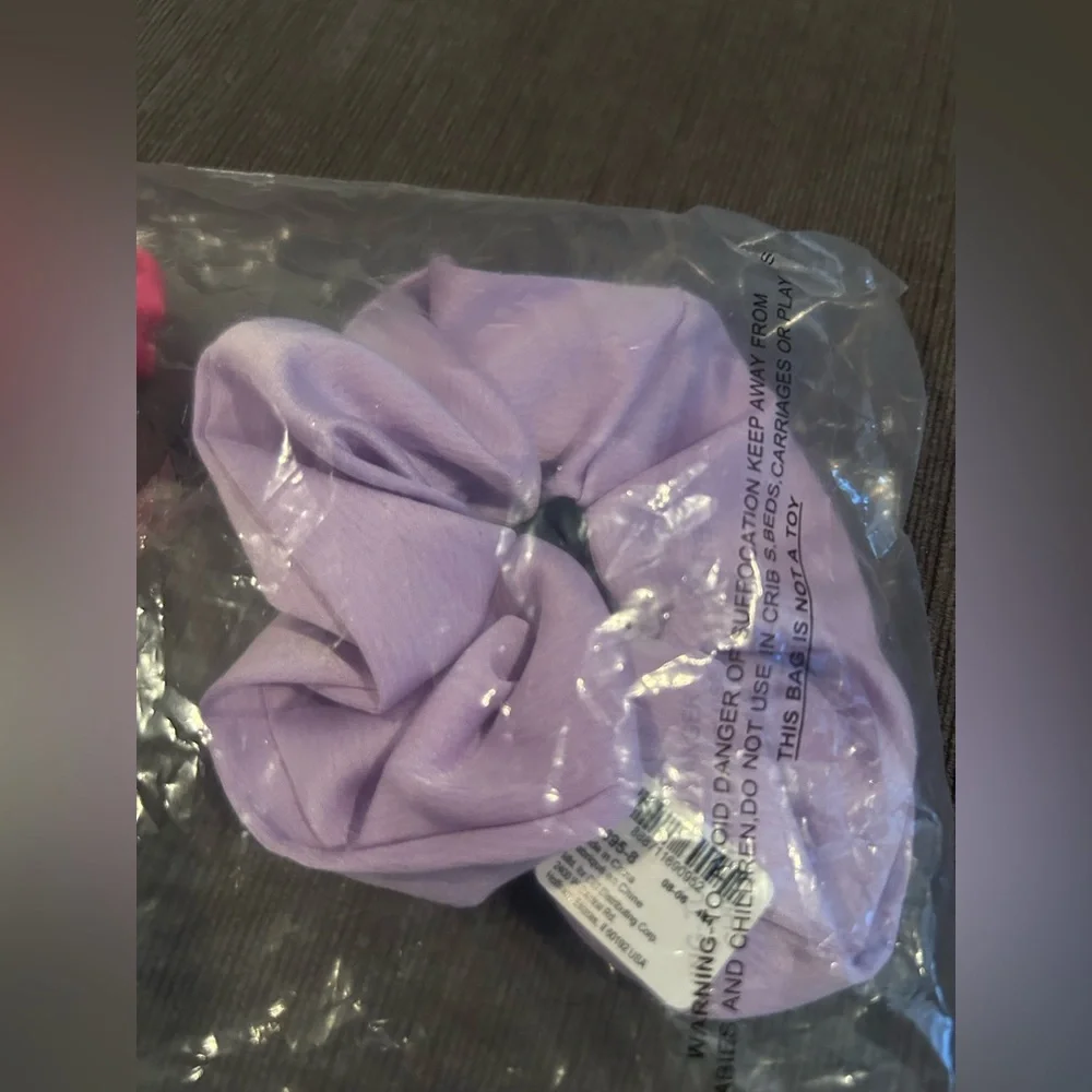 CLAIRES Silky Scrunchies 2pack NWT