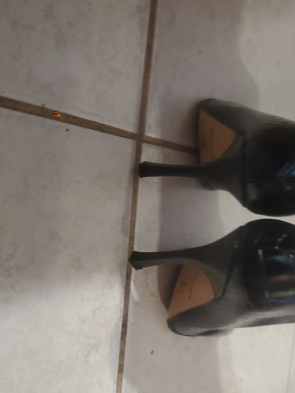 N/A elegantly tall