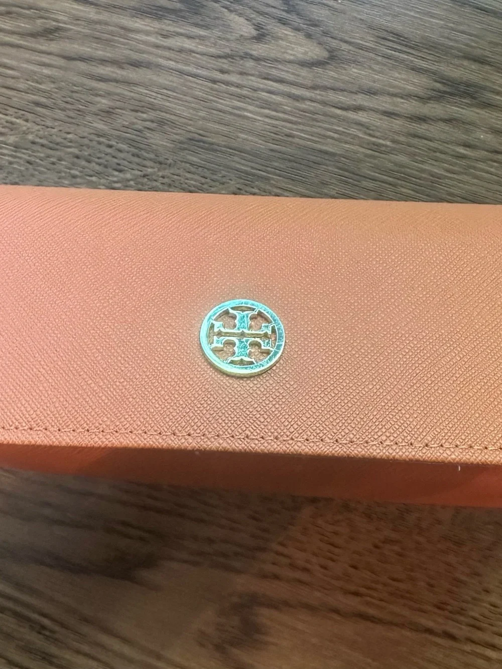 Tory Burch burch tone