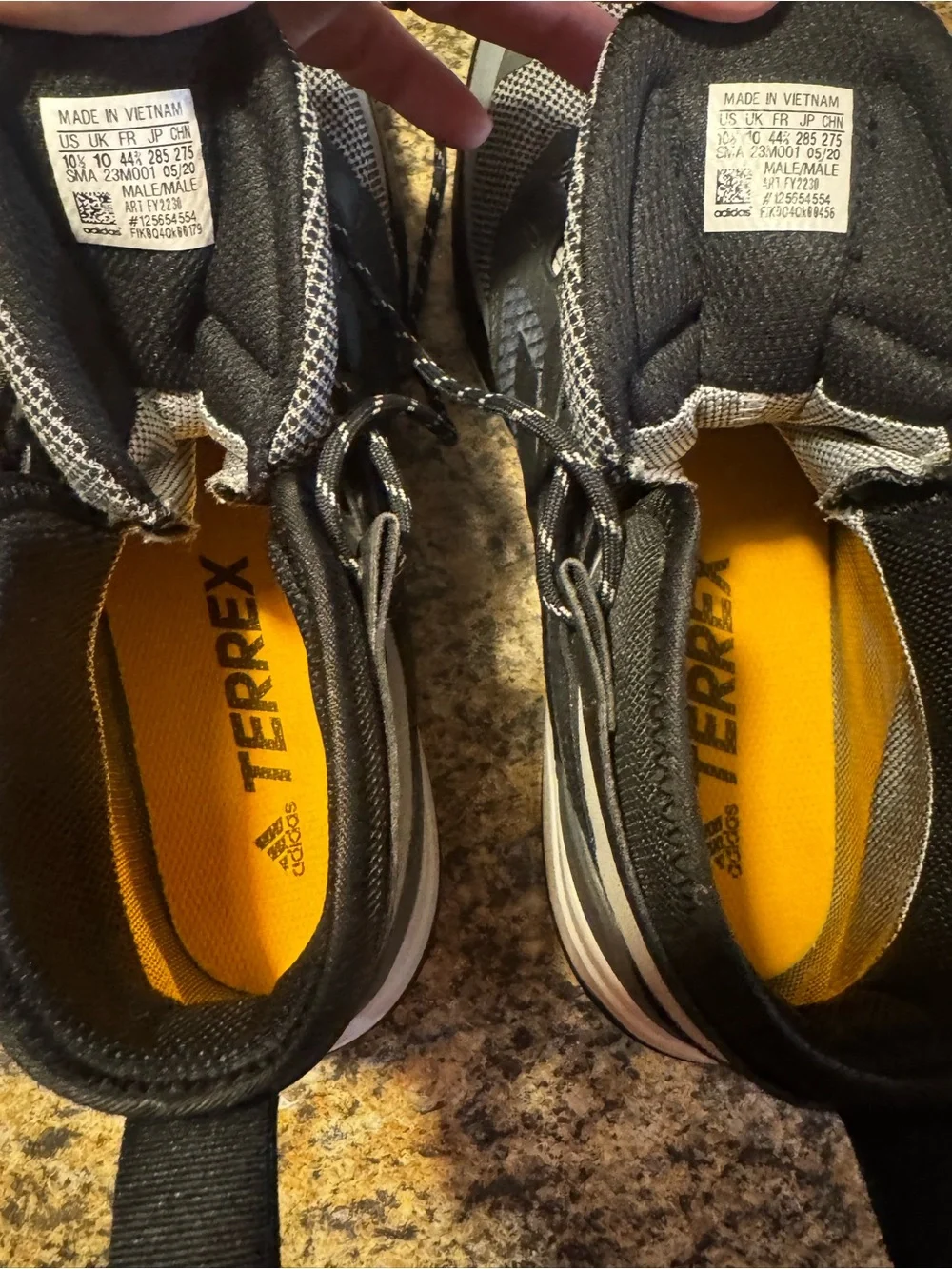 N/A adidas terrex