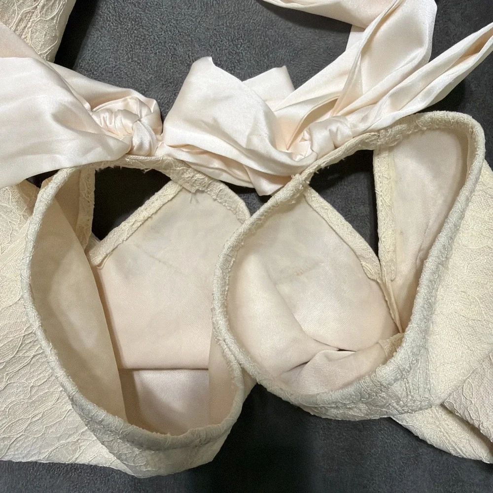 Antonio Melani x Nicola Bathie Over-the-Knee Ivory Lace Boots With Bows Size 7.5